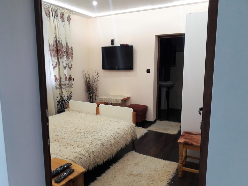 Sharkov Guest House Dolen  外观 照片